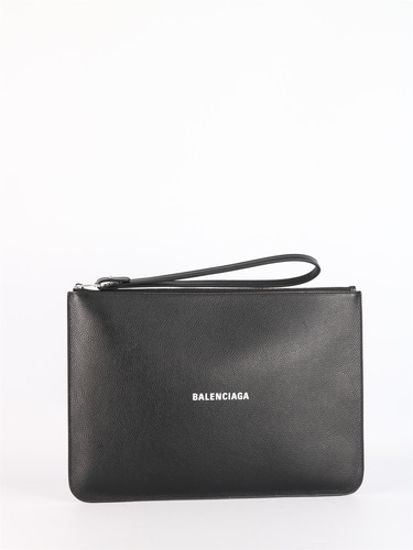 발렌시아가 남자 클러치 가방 파우치 Black leather clutch bag with logo 655605
